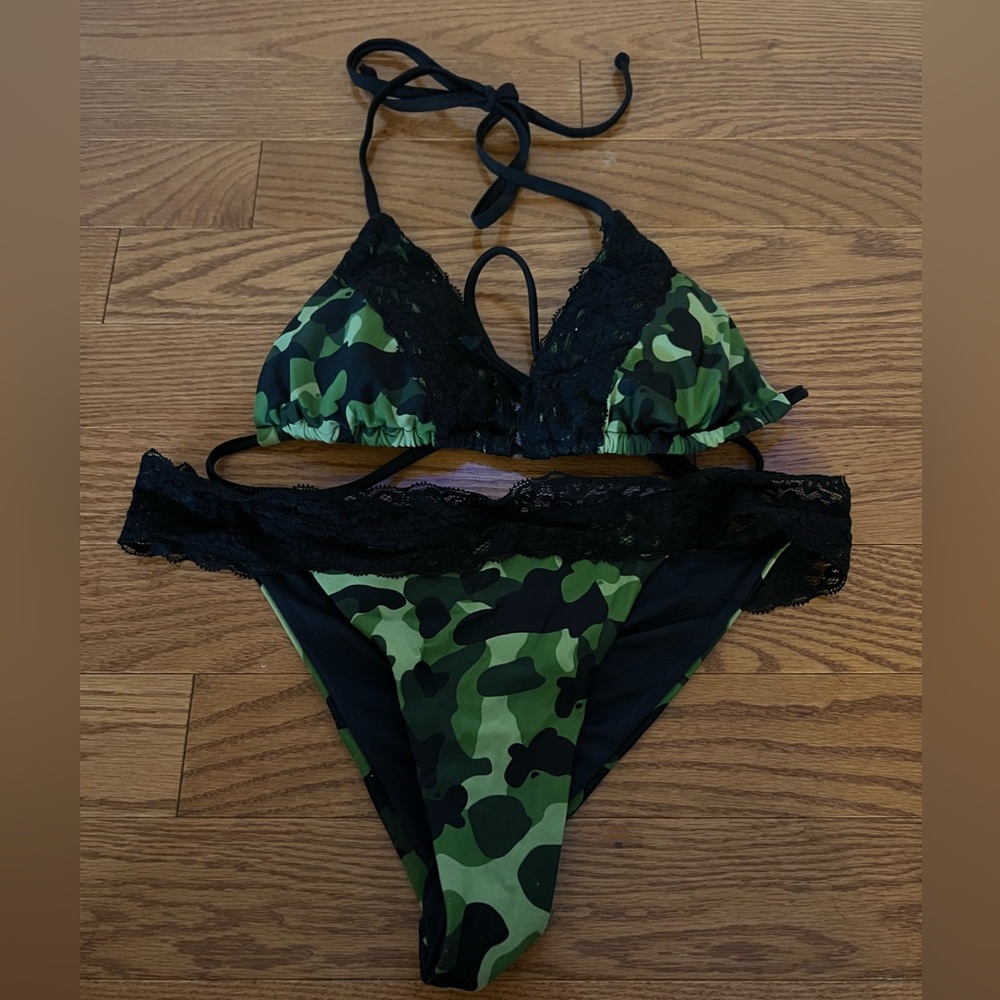 Camo and black lace bikini. Good condition with padding.